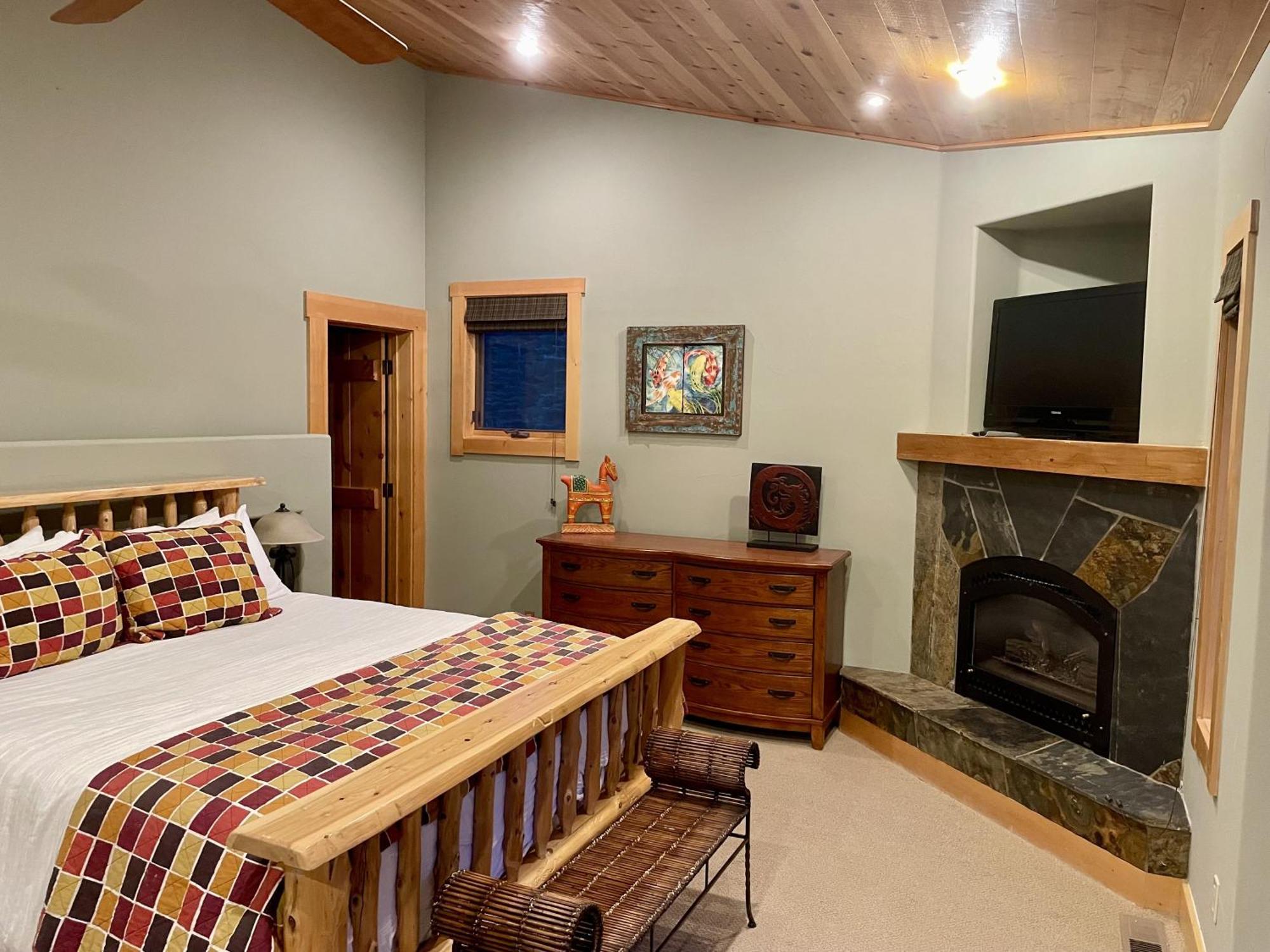 Bear Meadows Lodge - Hot Tub - Tahoe Donner Home トラッキー エクステリア 写真