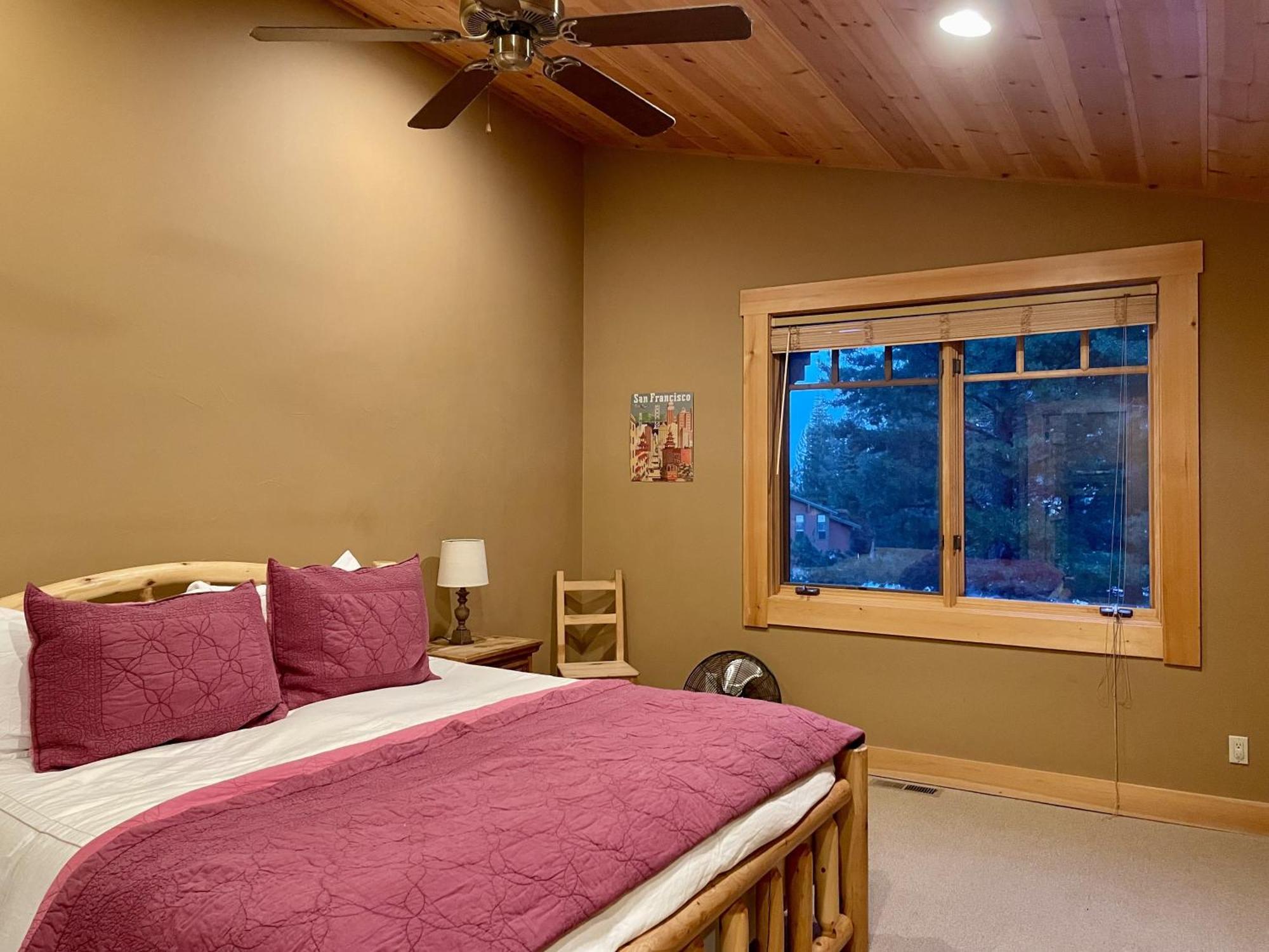 Bear Meadows Lodge - Hot Tub - Tahoe Donner Home トラッキー エクステリア 写真