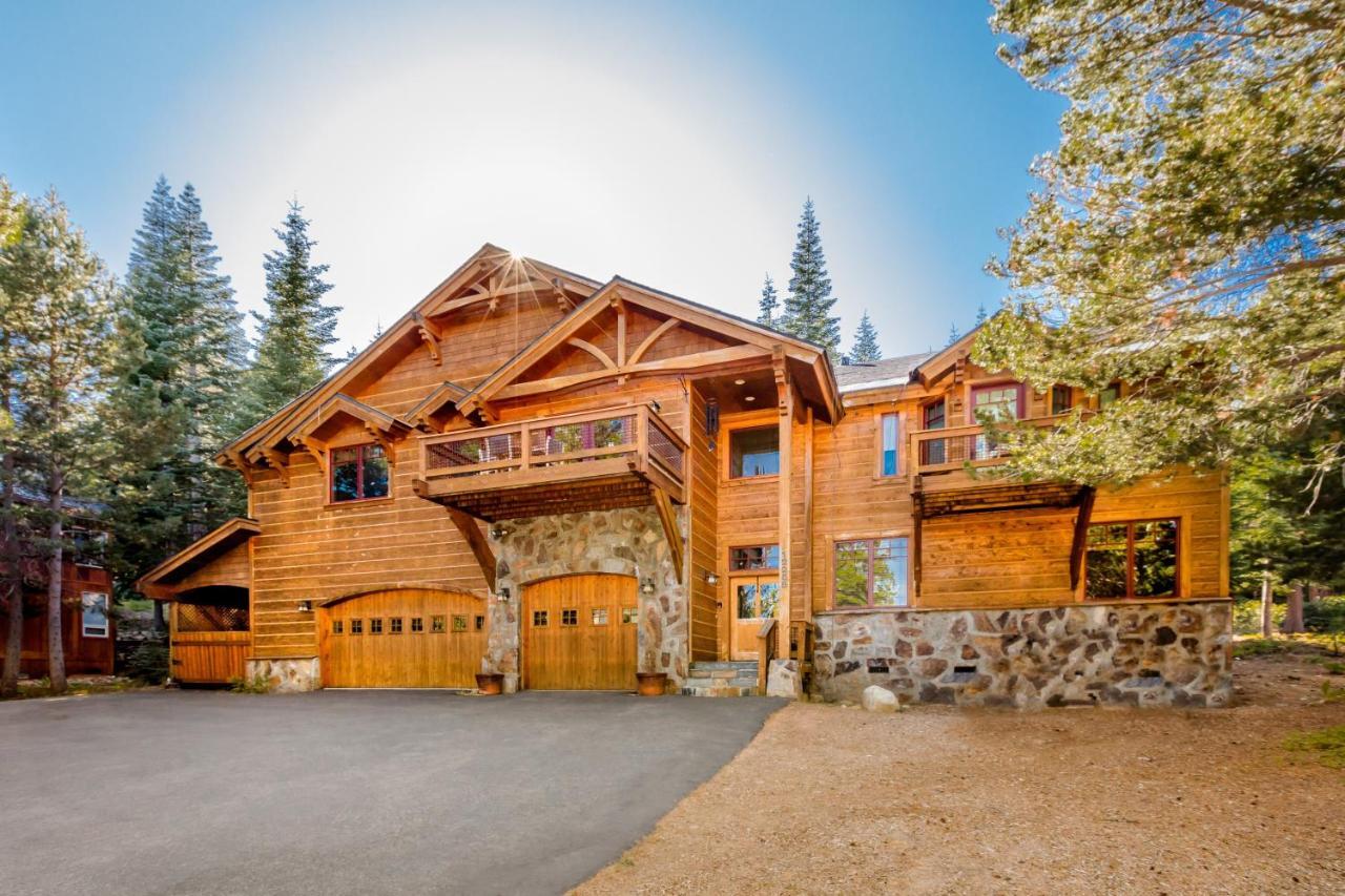 Bear Meadows Lodge - Hot Tub - Tahoe Donner Home トラッキー エクステリア 写真