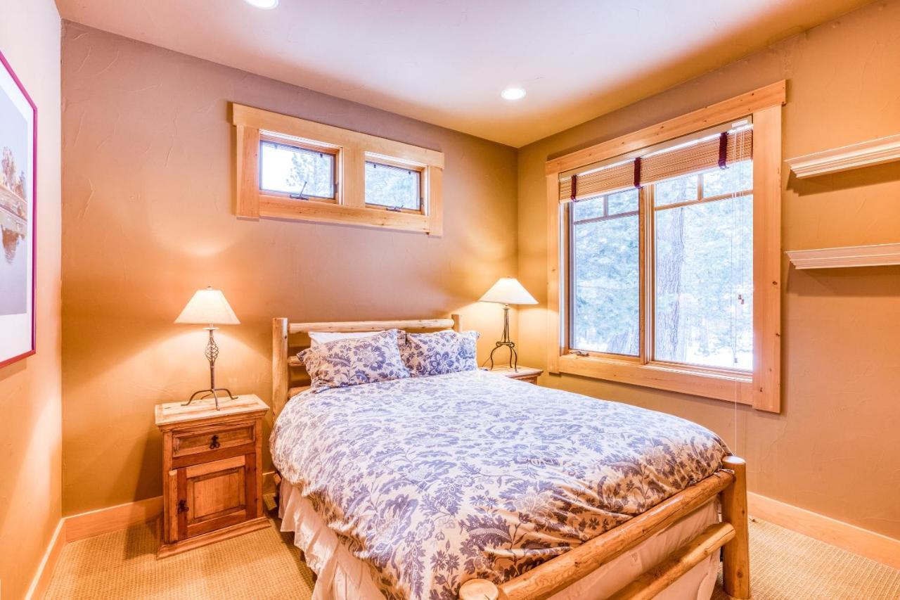 Bear Meadows Lodge - Hot Tub - Tahoe Donner Home トラッキー エクステリア 写真