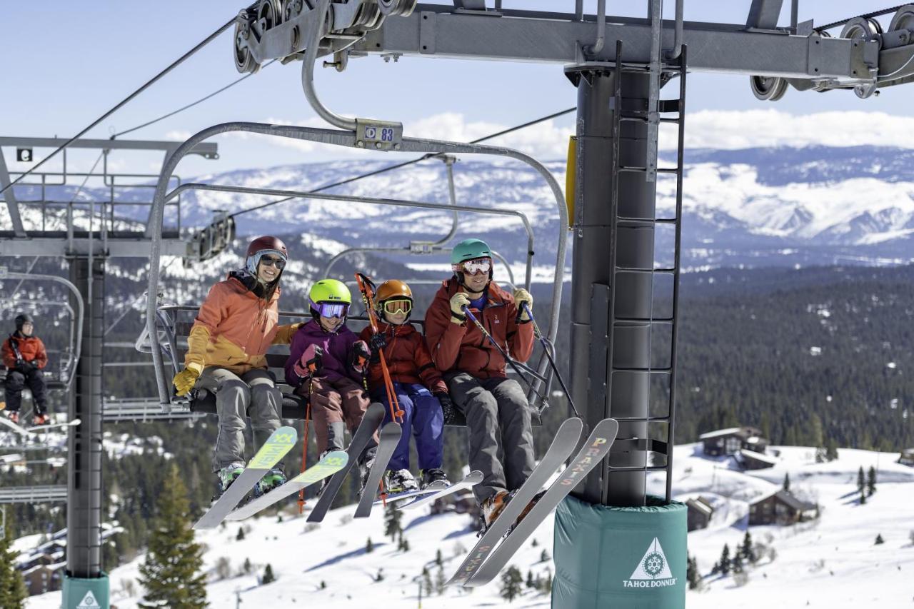 Bear Meadows Lodge - Hot Tub - Tahoe Donner Home トラッキー エクステリア 写真